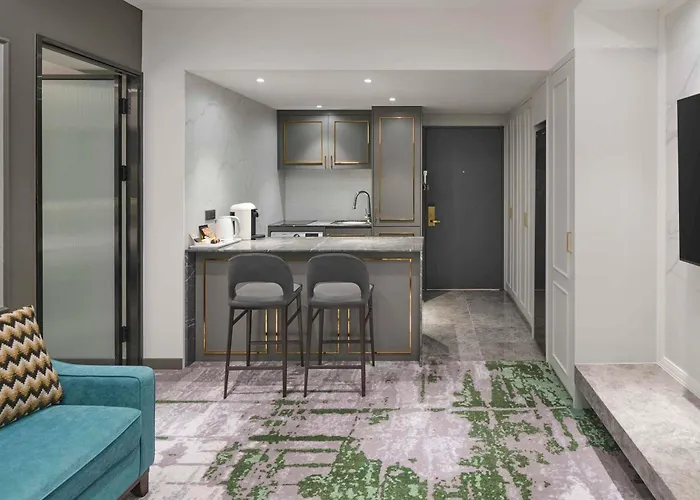 Grand Mercure Imperial Palace Gangnam 5*