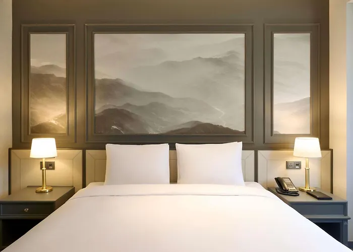 Grand Mercure Imperial Palace Gangnam 5*