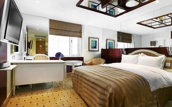 酒店 Grand Mercure Imperial Palace Gangnam 5*